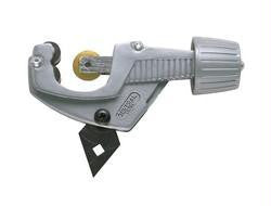 Enclosed Feed Cutter